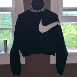 nike sweatshirt
